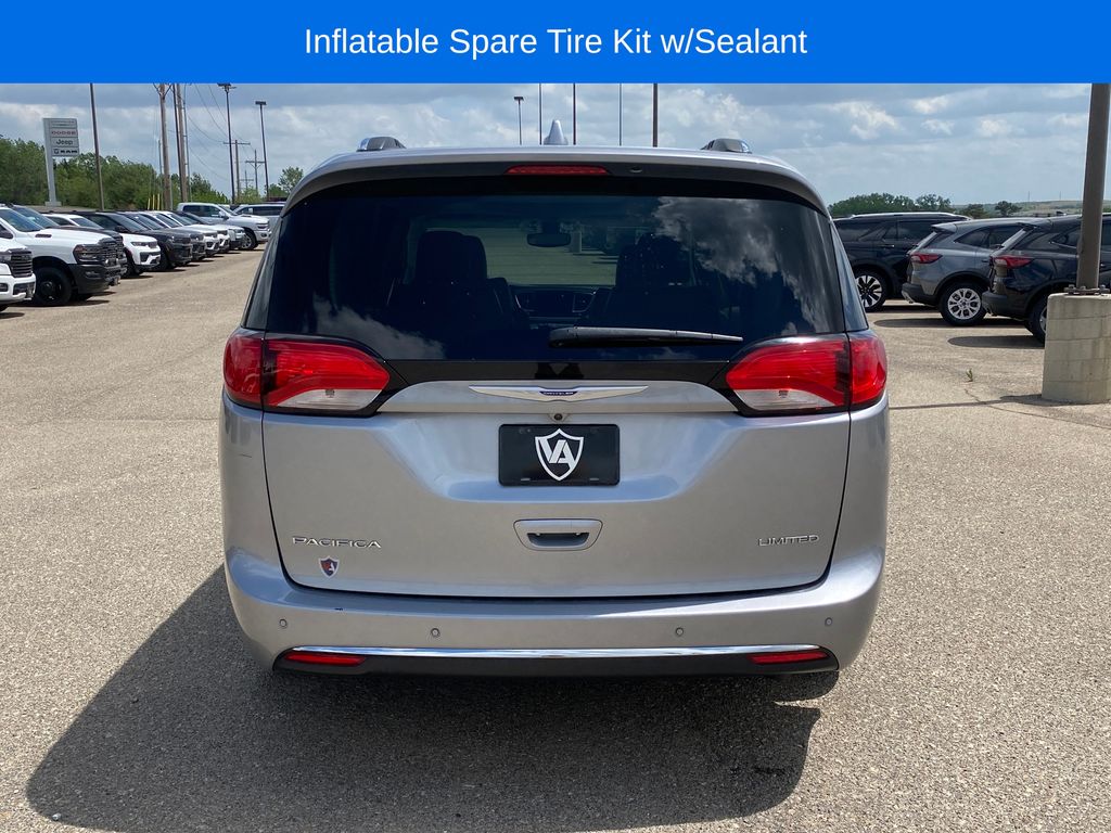 View vehicle photo 5