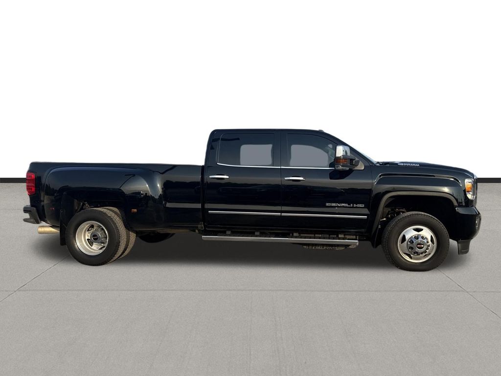 2019 GMC Sierra 3500HD Denali - 3