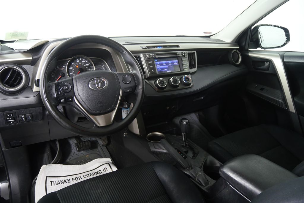 Thumbnail: 2015 Toyota RAV4 - 14