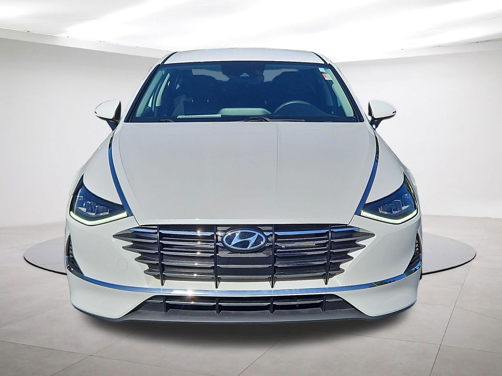 2022 Hyundai Sonata SE - 1