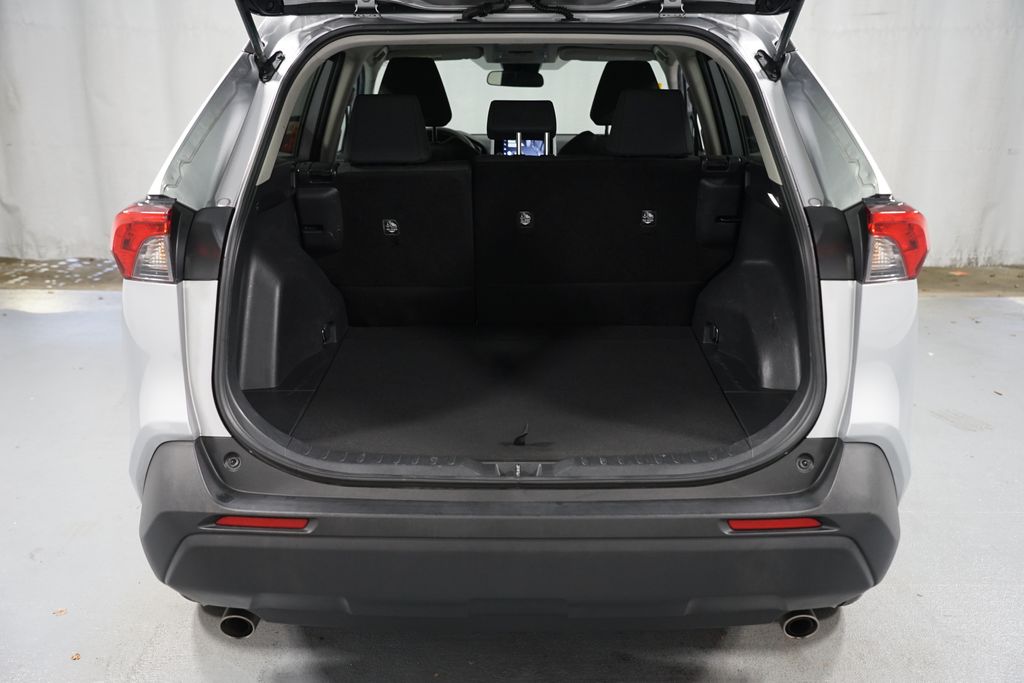 Thumbnail: 2023 Toyota RAV4 - 32