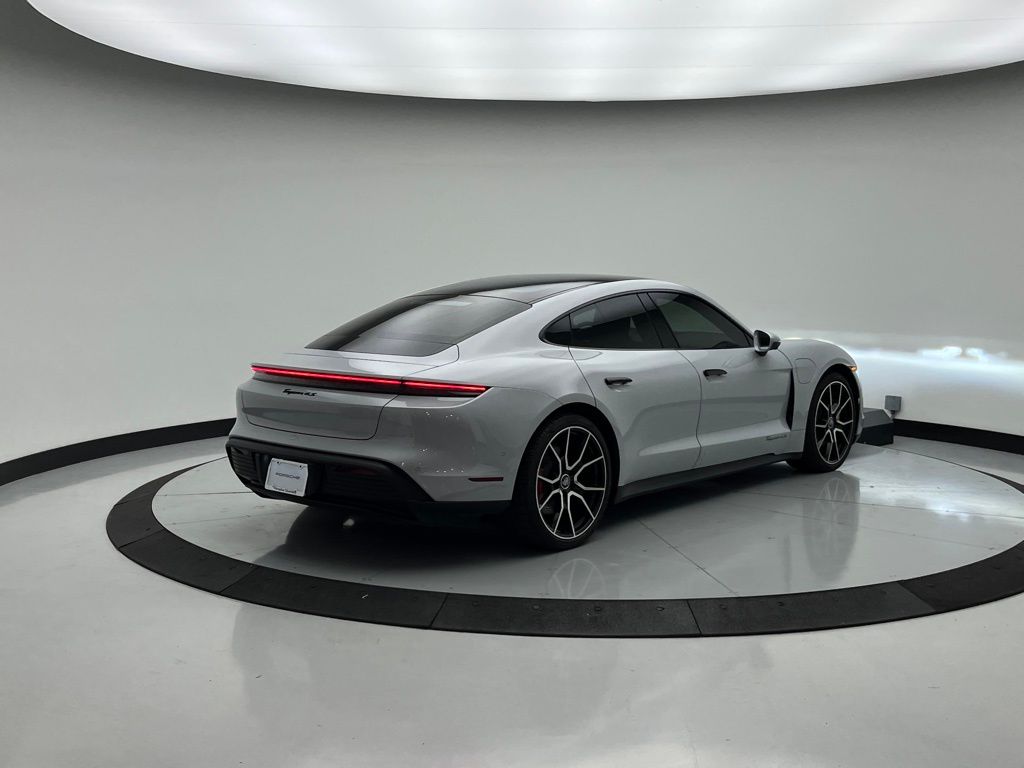 Thumbnail: 2023 Porsche Taycan - 7