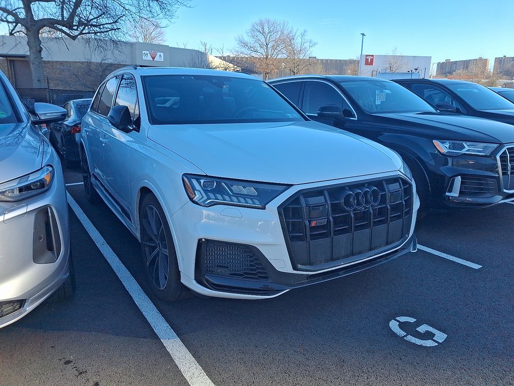 Thumbnail: 2023 Audi SQ7 - 3