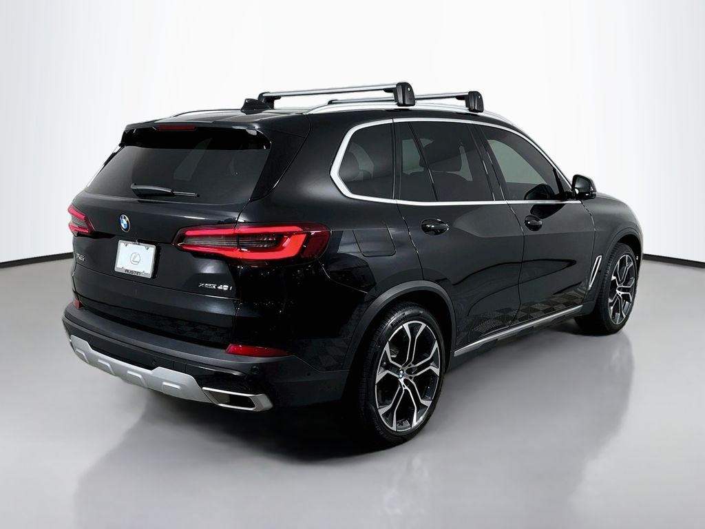 Thumbnail: 2023 BMW X5 - 5