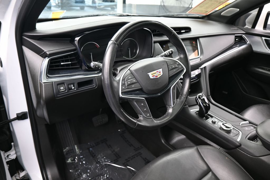 Used 2024 Crystal White Tricoat Cadillac Premium Luxury image 12