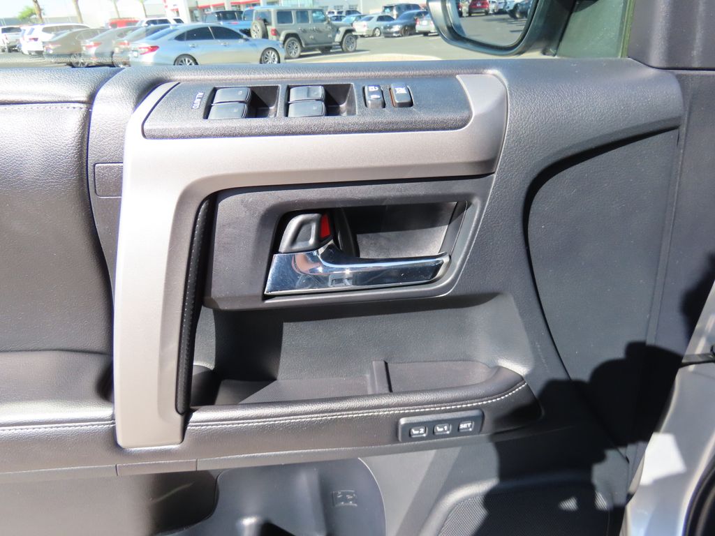 2015 Toyota 4Runner Limited 22