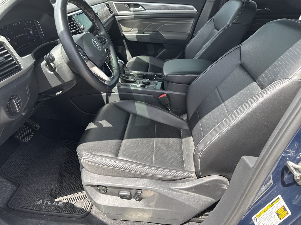 2022 Volkswagen Atlas Cross Sport 3.6L V6 SE w/Technology Blue at DeMontrond Auto Country