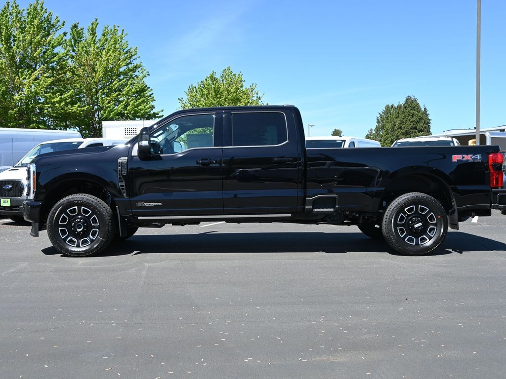 2025 Ford F-350 Super Duty Platinum