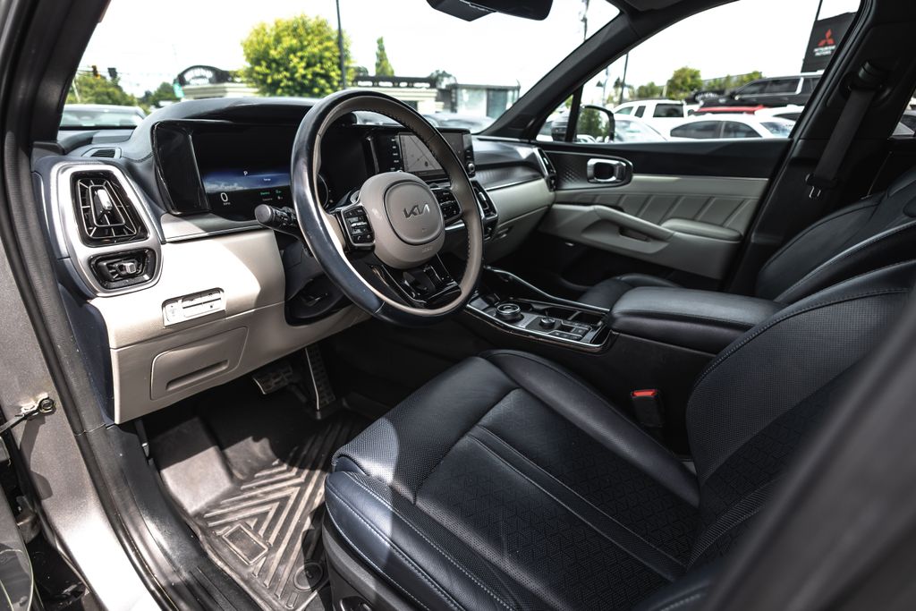 2023 Kia Sorento Plug In Hybrid SX Prestige thumbnail 18
