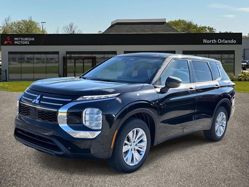 2026 Mitsubishi Outlander ES