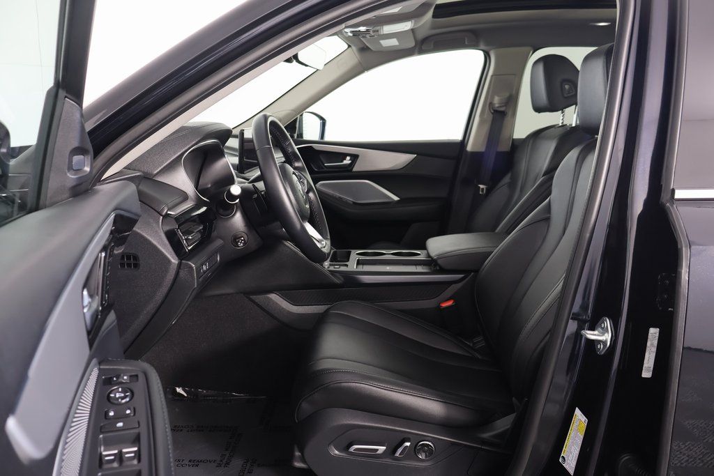 Thumbnail: 2025 Acura MDX - 10