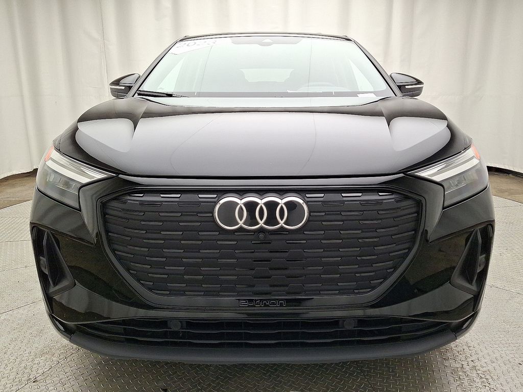 Thumbnail: 2023 Audi Q4 e-tron - 2