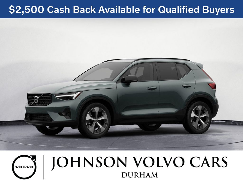 2026 Volvo XC40 B5 Plus AWD