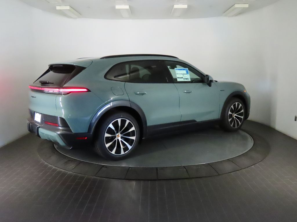 Thumbnail: 2026 Porsche Cayenne - 7