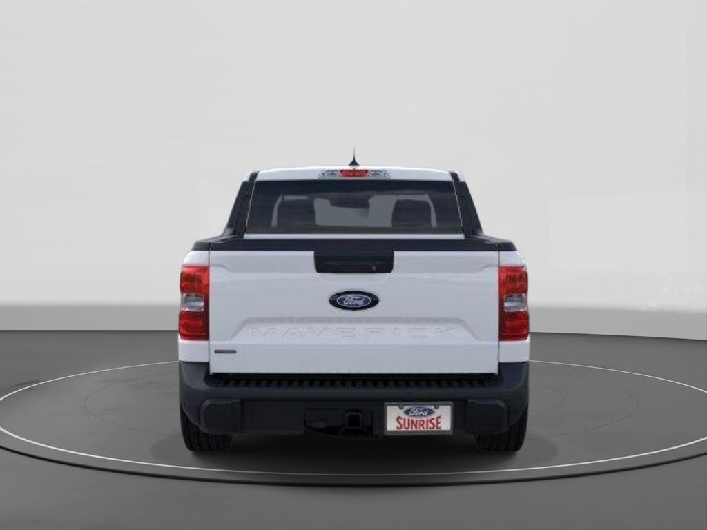 New 2026 Ford Maverick XLT 4D Crew Cab