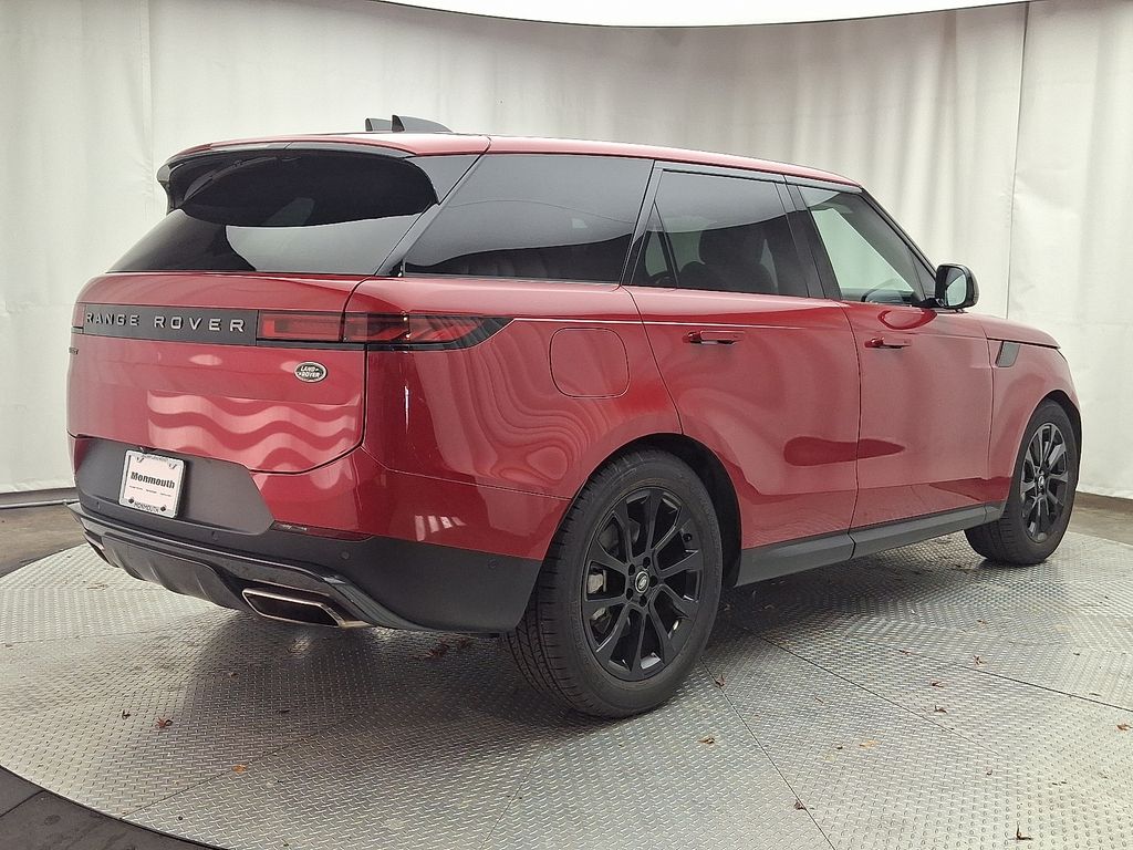 Thumbnail: 2023 Land Rover Range Rover Sport - 4
