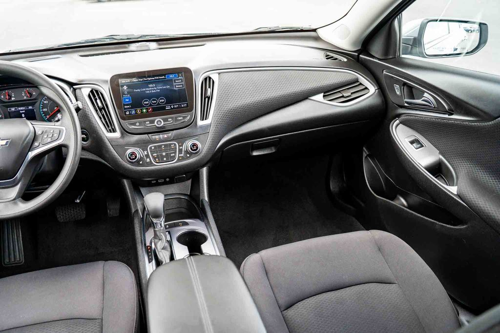 Used Car 2025 Chevrolet Malibu  Lt For Sale Under $25,000 In Austin, Texas