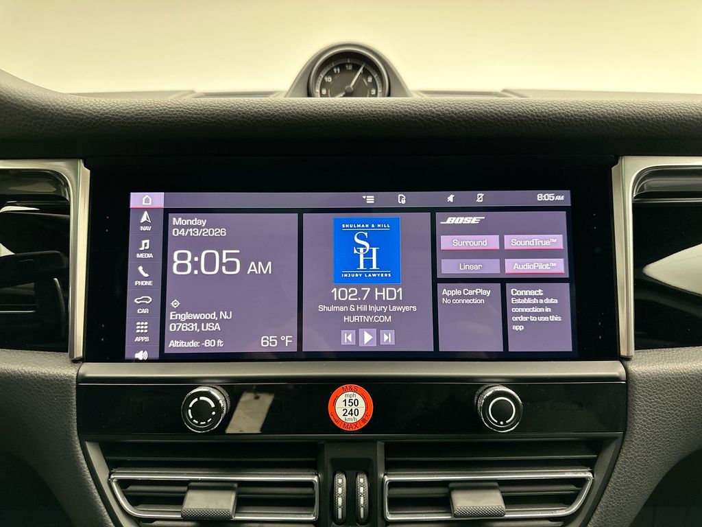 Thumbnail: 2023 Porsche Macan - 26