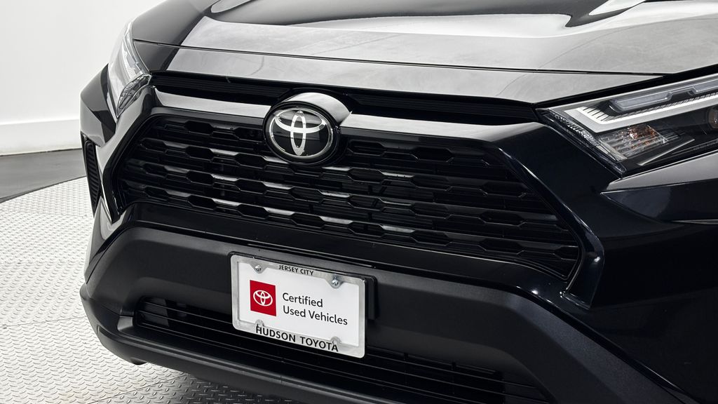 Thumbnail: 2025 Toyota RAV4 - 2