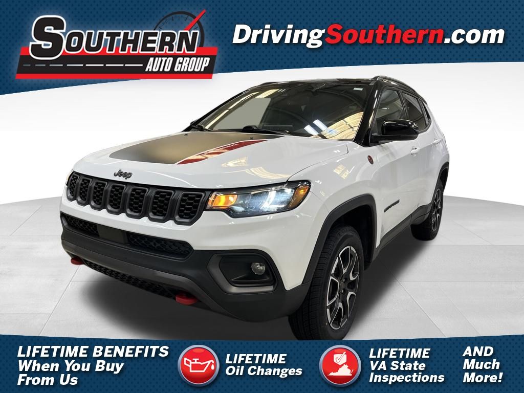 Bright White Clearcoat 2025 Jeep Compass Trailhawk 4WD SUV / Crossover Four-Wheel Drive 8-Speed Automatic
