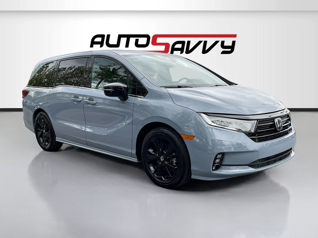 2023 Honda Odyssey SPORT's photo