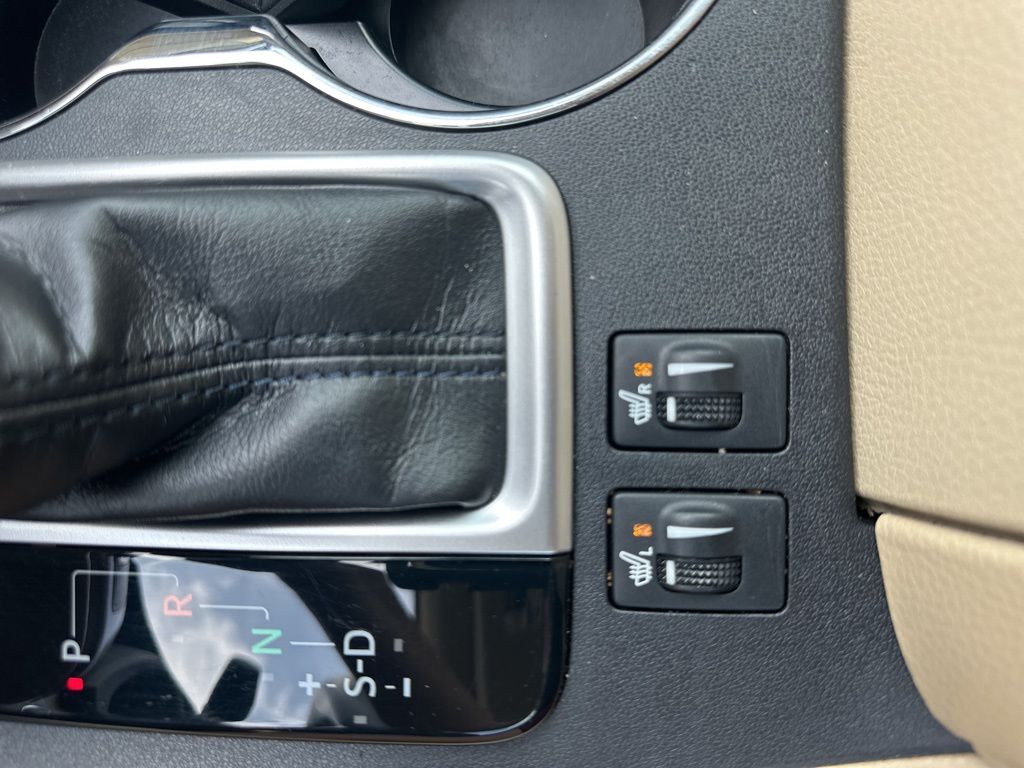 2019 Predawn Gray Mica Toyota Highlander XLE FWD SUV