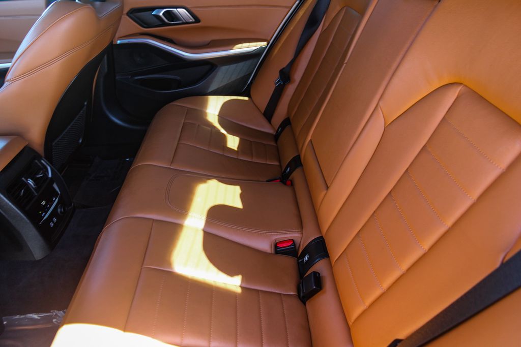 Used 2020 White BMW 330i image 19