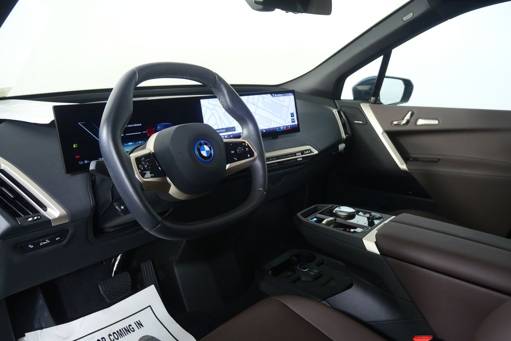 Thumbnail: 2025 BMW iX - 13