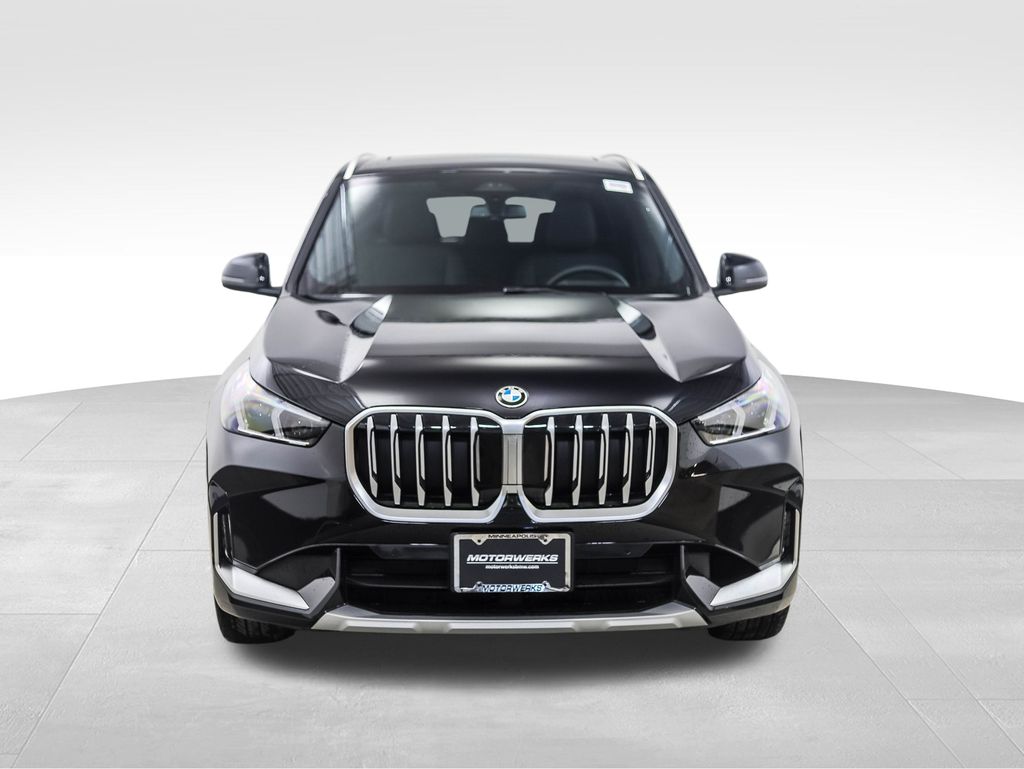 2025 BMW X1 xDrive28i 8