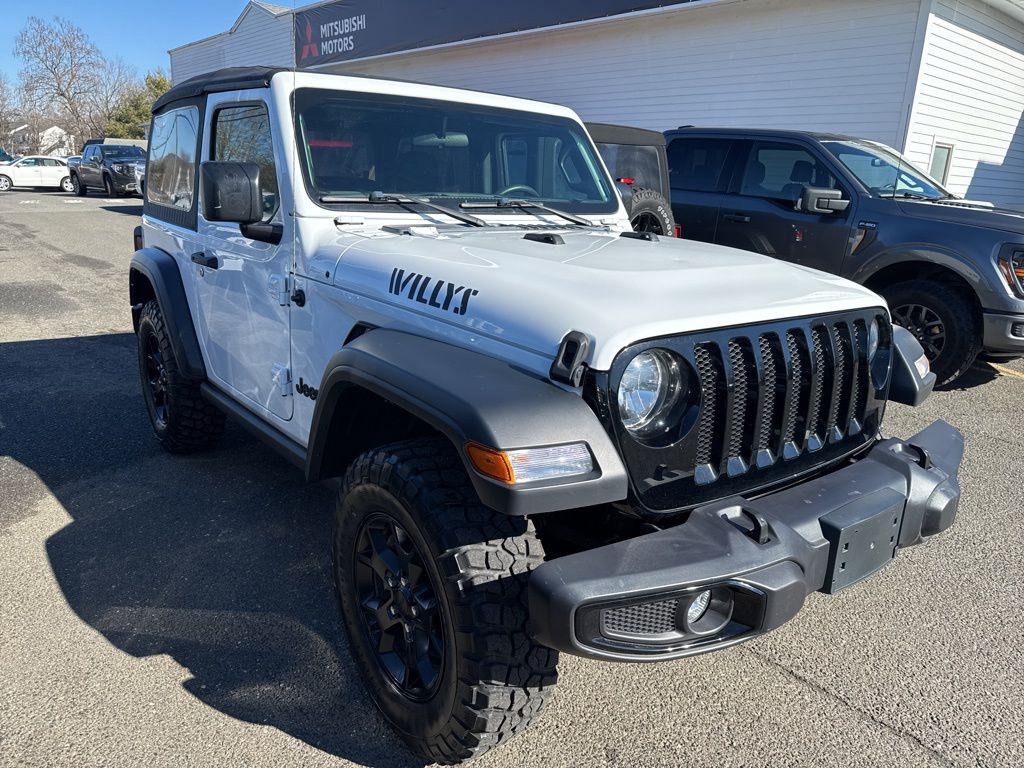 Bright White Clearcoat 2022 Jeep Wrangler Willys 4WD SUV / Crossover Four-Wheel Drive 8-Speed Automatic