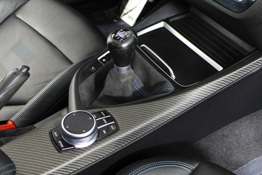 Thumbnail: 2021 BMW M2 - 17
