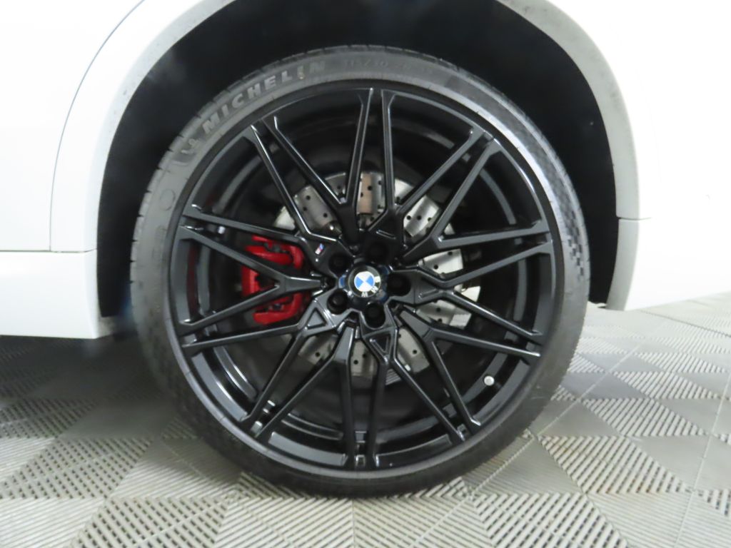 2025 BMW X5 M Competition 32