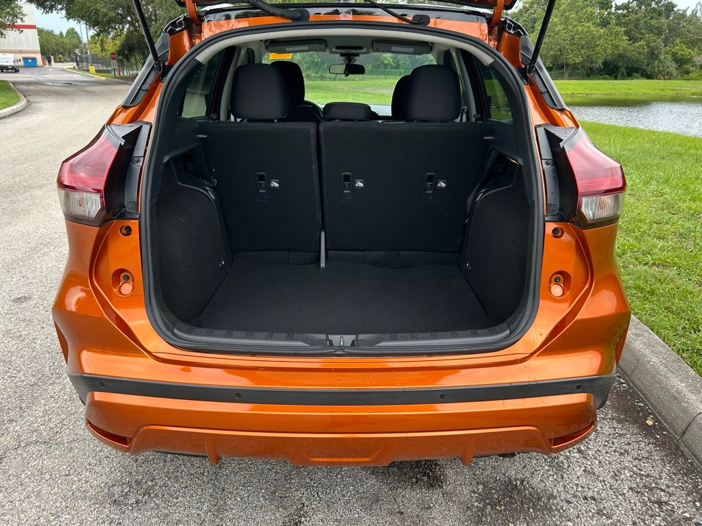 Thumbnail: 2021 Nissan Kicks - 10