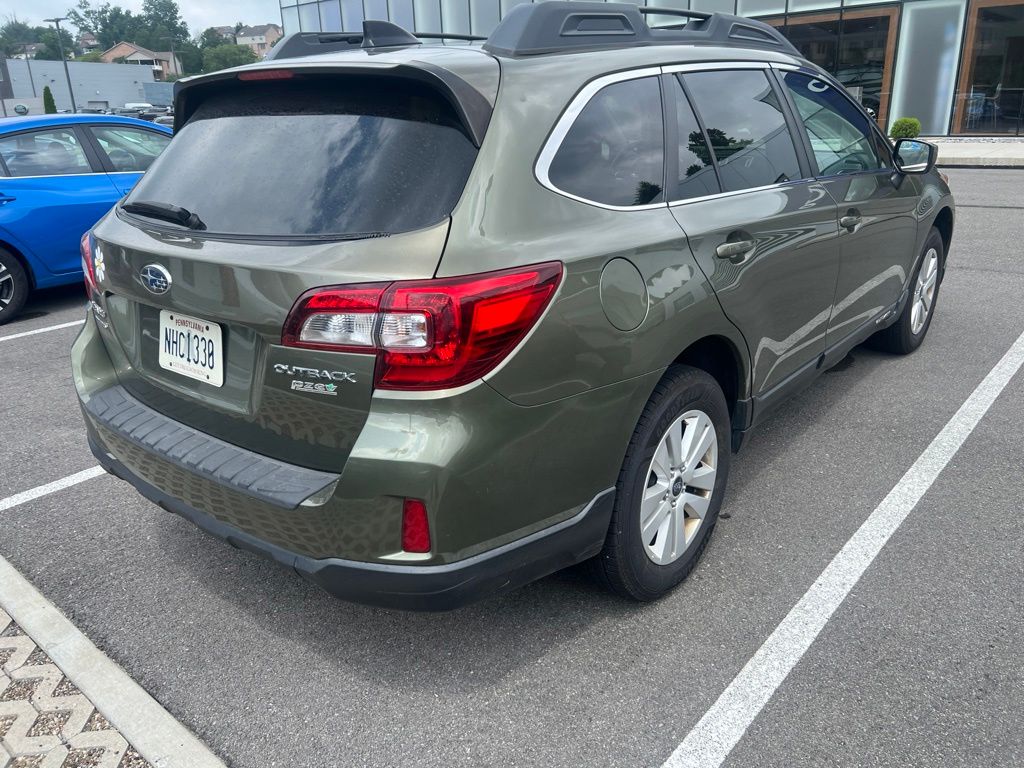 Used 2016 Green Subaru 2.5i Premium image 11
