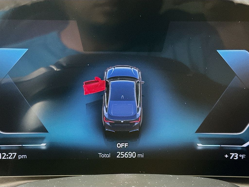 Thumbnail: 2023 BMW i4 - 12