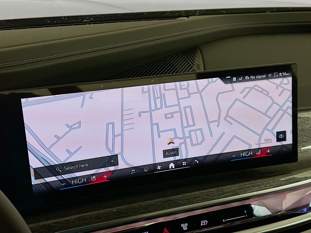 2025 BMW 7 Series 750e xDrive 12