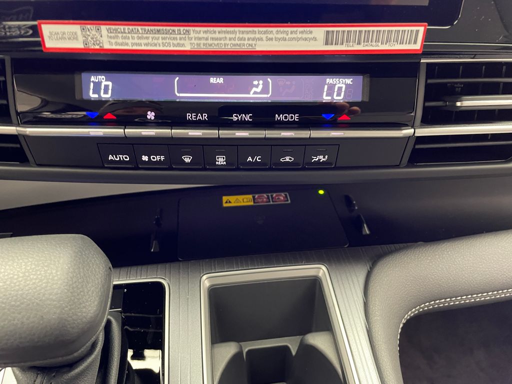 Thumbnail: 2025 Toyota Sienna - 26