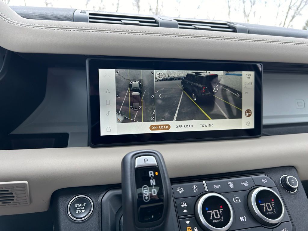 2024 Land Rover Defender 110 31