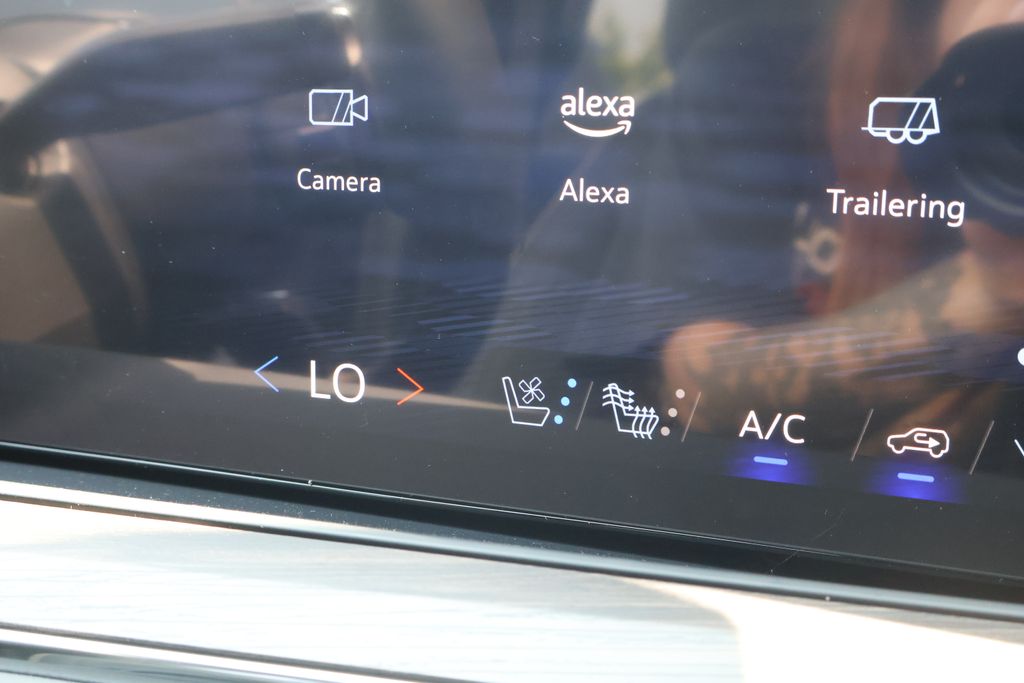 Thumbnail: 2025 Chevrolet Tahoe - 27