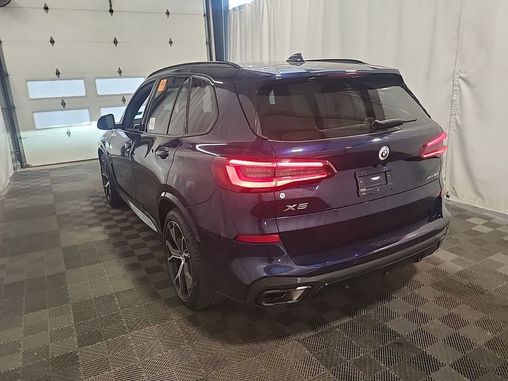 Used 2023 Blue BMW xDrive40i image 4