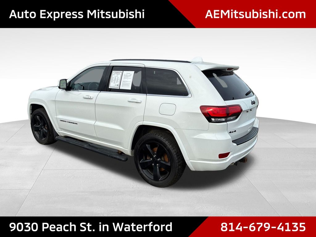 2015 Jeep Grand Cherokee Altitude White at Bob Ruth Ford