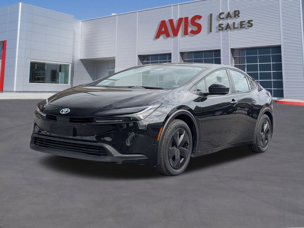 2025 Toyota Prius LE FWD