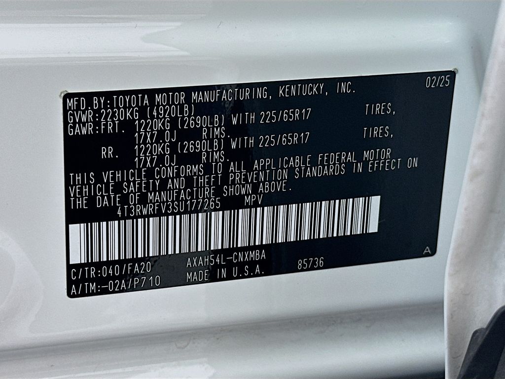 Thumbnail: 2025 Toyota RAV4 - 31