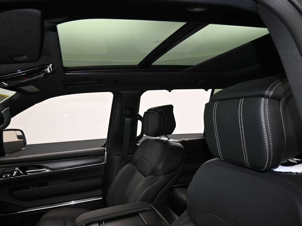 New 2026 Bright White Clearcoat Jeep Summit Obsidian image 11