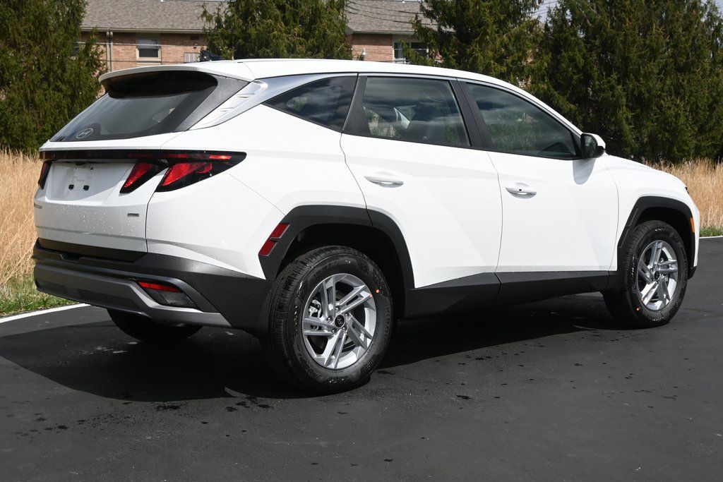 2025 Hyundai Tucson SE - Photo 8