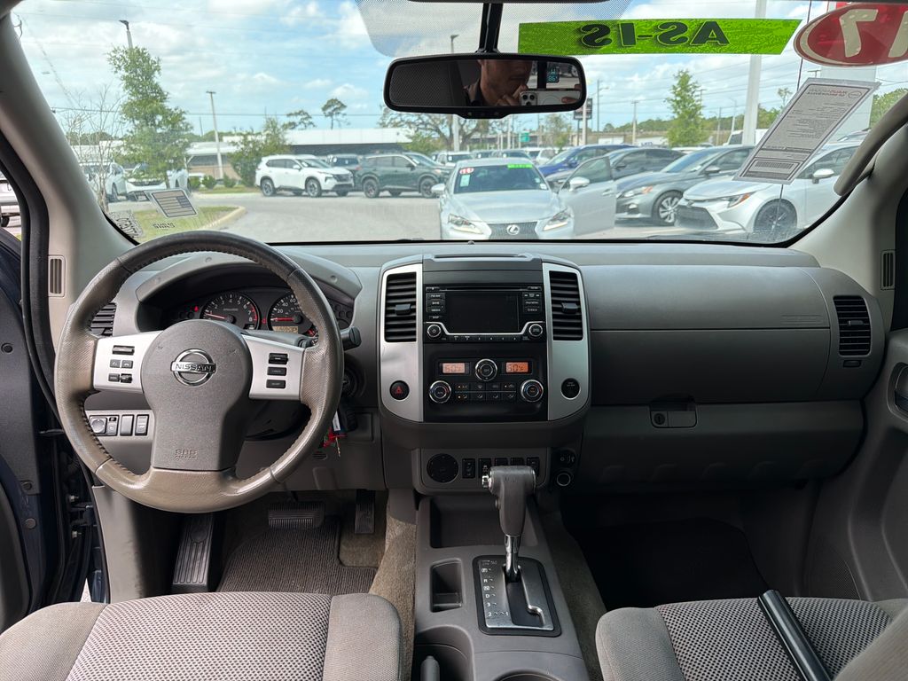 Used 2017 Nissan Frontier SV 4D Crew Cab