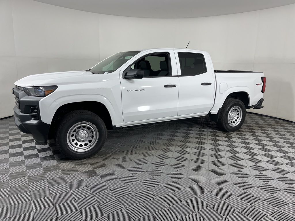 Thumbnail: 2026 Chevrolet Colorado - 2