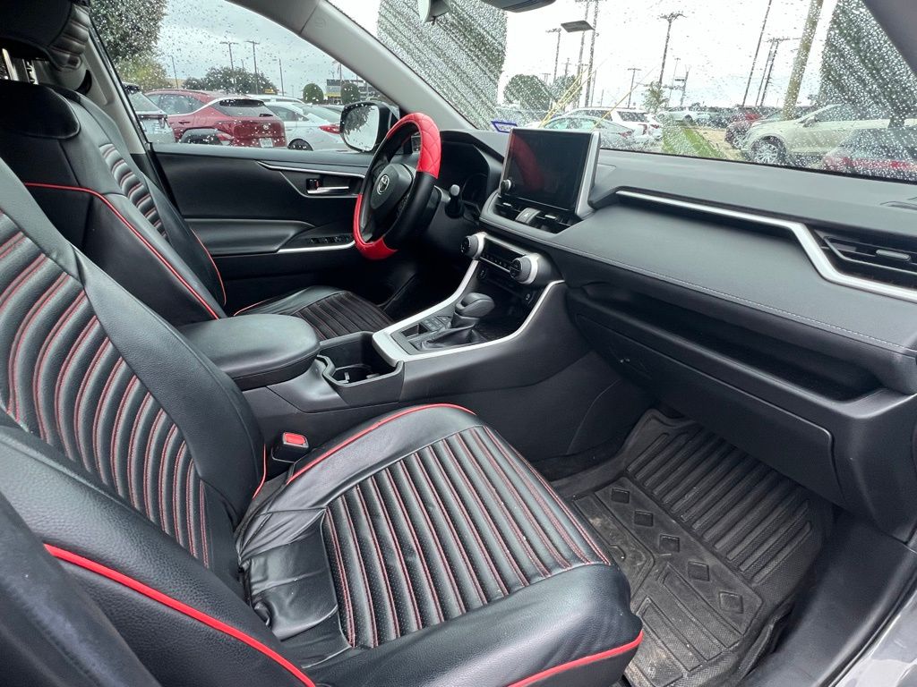 Thumbnail: 2023 Toyota RAV4 - 6