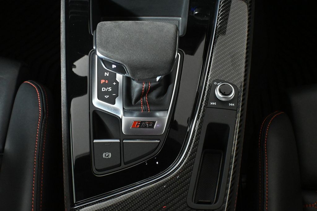 Thumbnail: 2022 Audi RS 5 - 23