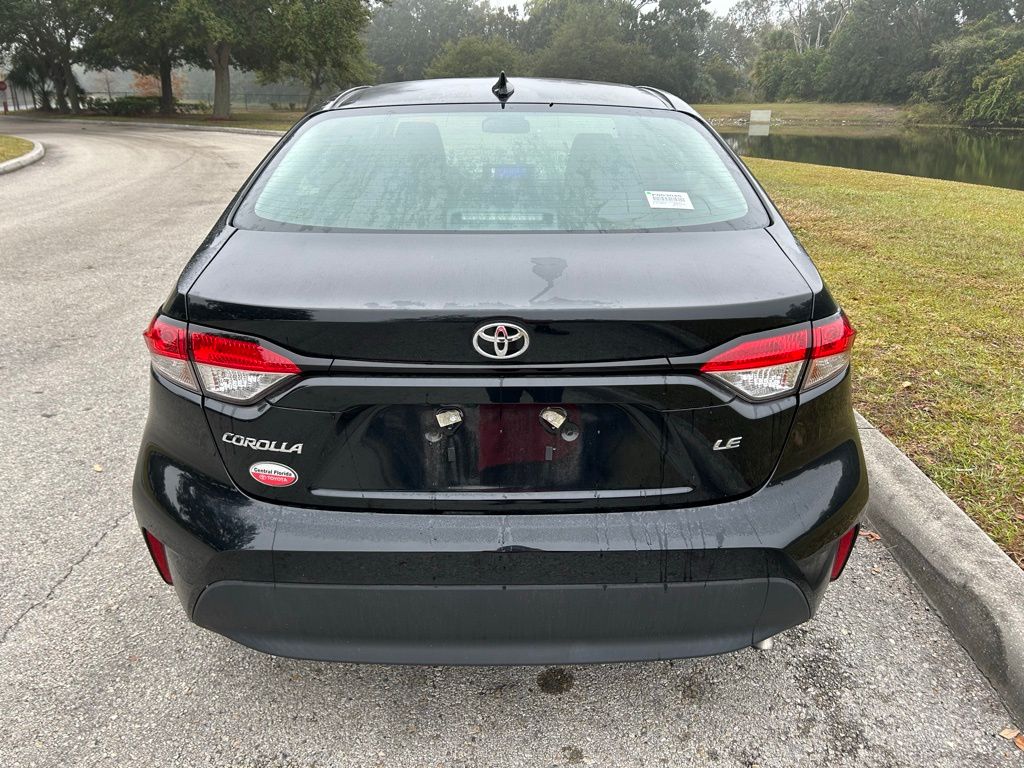 Thumbnail: 2023 Toyota Corolla - 4